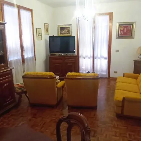 Casa Il Glicine 아파트